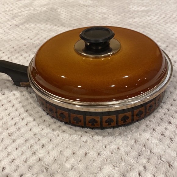 Vintage MCM Westbend Japanese mushroom spade sauce pan with lid - Picture 4 of 7